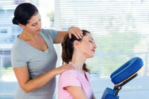 Chiropractic vs. Physical Therapy: Which is Right for You?